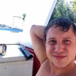 Девственник ищет опытную девушку для секса в Мурманске Девственник ищет опытную девушку для секса в Мурманске