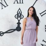 Стройная малышка,  очень хочет заняться сексом с мужчиной