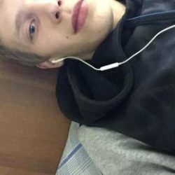 Парень ищет девушку для интима в Мурманске Парень ищет девушку для интима в Мурманске